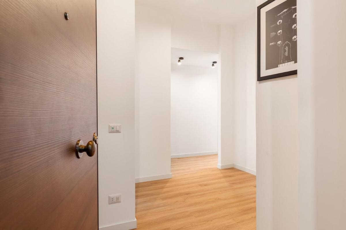 Design Apartment, Near Tiburtina Station Appartamento