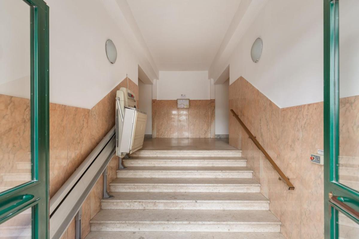 Design Apartment, Near Tiburtina Station Appartamento *